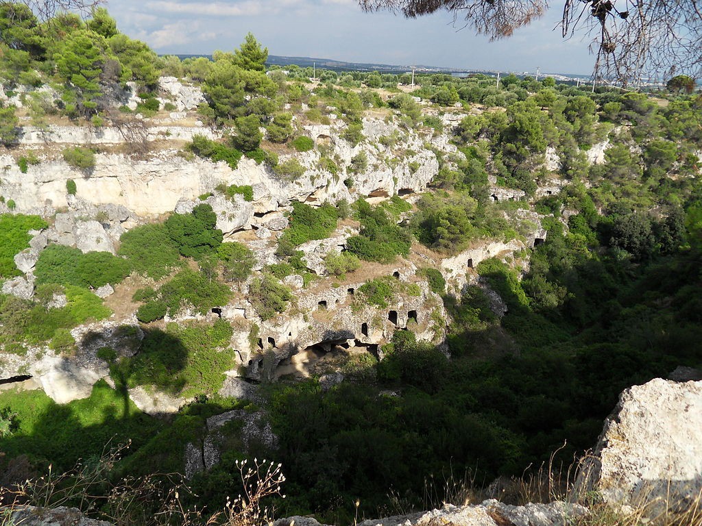 La gravina di Petruscio e le Grotte di Dio, Mottola, Puglia