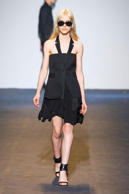 defile-costume-national-printemps-ete-2016-milan-look-5