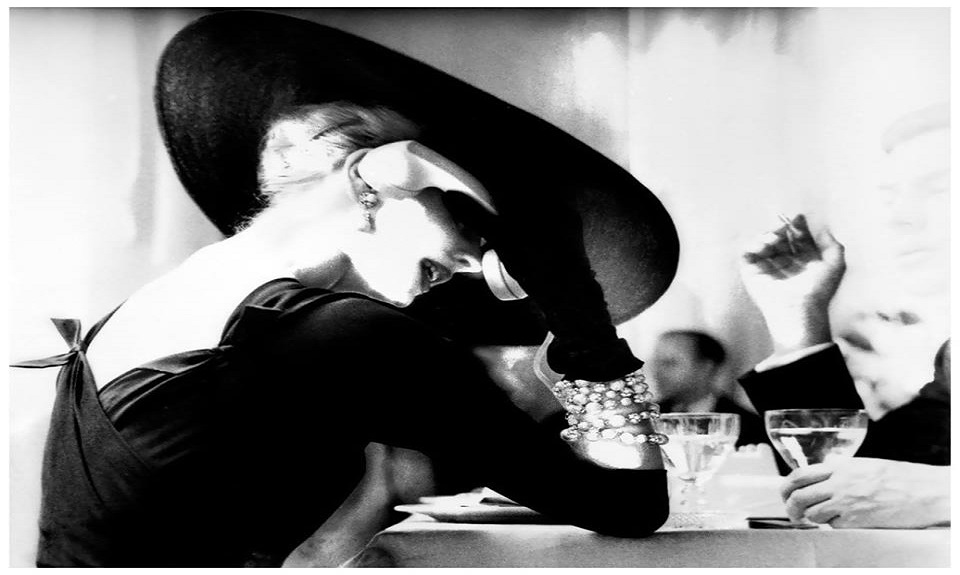 Il glamour anni Cinquanta visto dall’obiettivo di Lillian Bassman