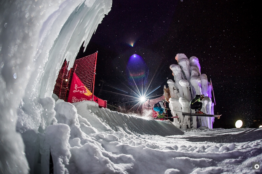 RED BULL KRONPLAZ CROSS: ADRENALINA ALLE STELLE