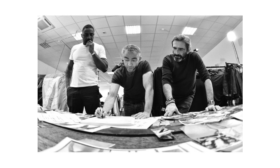 Youth Culture. Superdry presenta la sua collezione  a Pitti Uomo 89, special ambassador: l’attore Idris Elba.