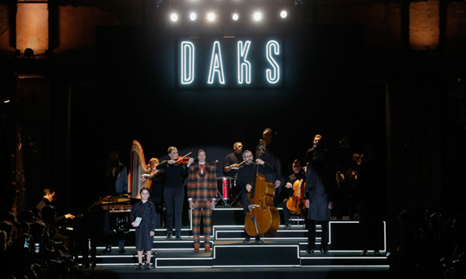 Daks e il nuovo dandy alla Milano Moda Uomo 2016