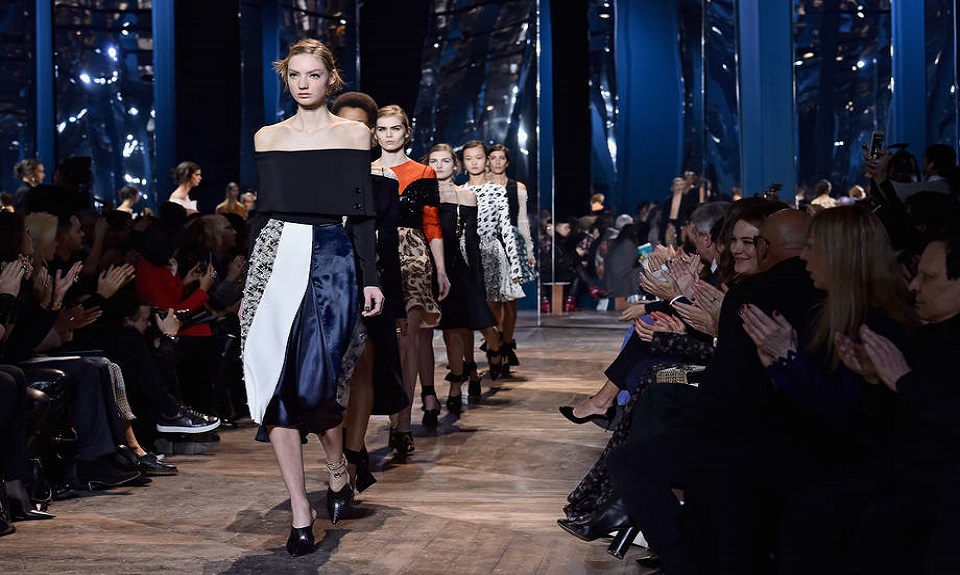 Dior Haute Couture: il modernismo post Raf Simons