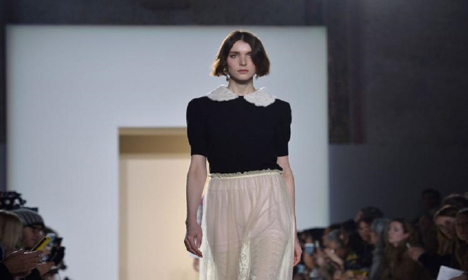 Blugirl: femminilità eclettica e sensualità sussurrata a Milano