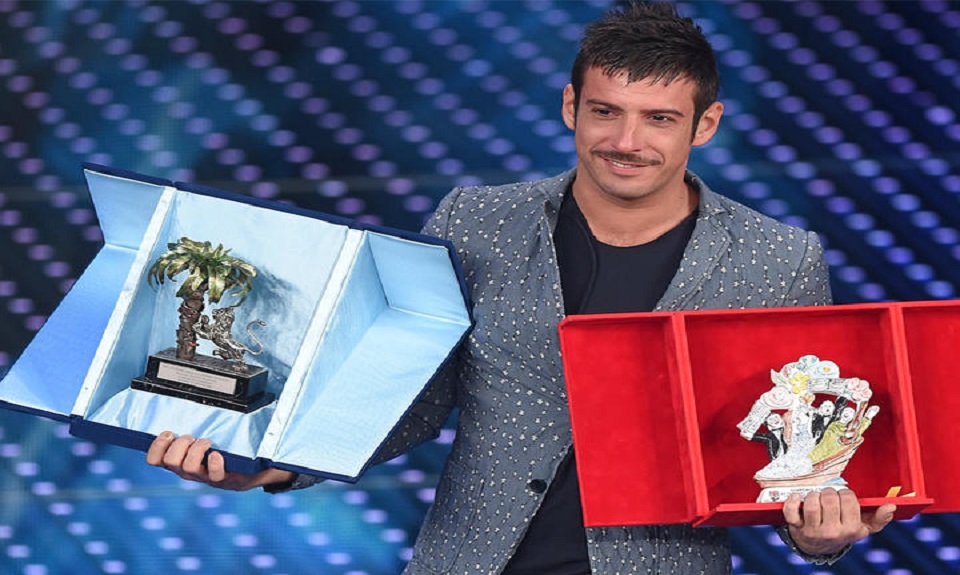 Sanremo 2016: Francesco Gabbani trionfa nella categoria Nuove Proposte