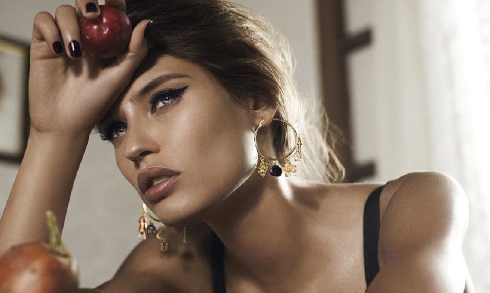 Bianca Balti: guardaroba in vendita per beneficenza