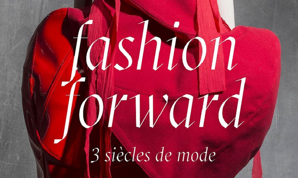 In mostra a Parigi Fashion Forward: uno sguardo su tre secoli di moda