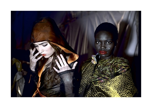 Il continente africano mostra tutto il suo glam grazie ai 75 scatti presenti in African Catwalk (fonte galleriacarlasozzani.org)