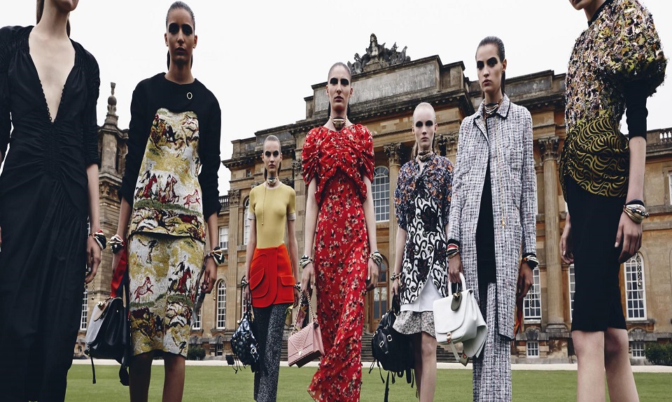 Dior presenta la collezione cruise 2017, a Londra