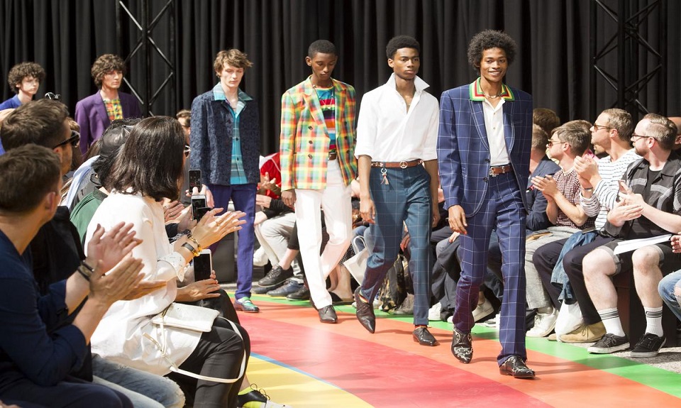 Paul Smith omaggia Bob Marley e inneggia alla pace