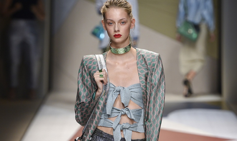 Trussardi: la modernità borghese sfila a Milano