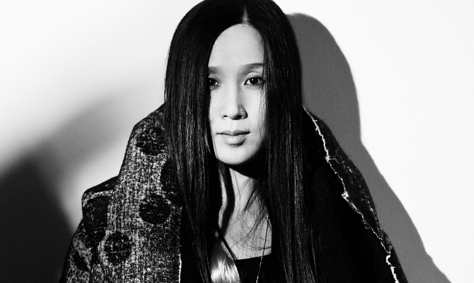 SUGGESTIONI AFRICANE IN PASSERELLA DA UMA WANG