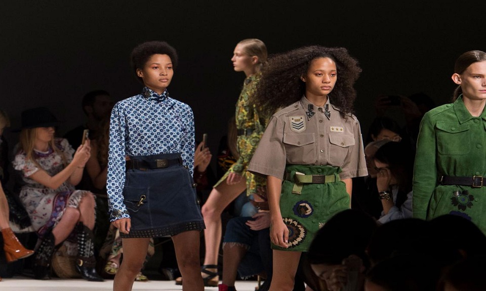 Da Fay sfila un military-grunge