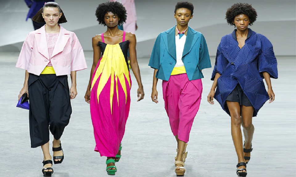 Issey Miyake apre il primo store a Milano