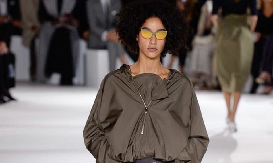 Stella McCartney. Sfila a Parigi il manifesto animalista della griffe