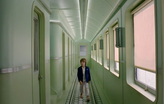 hm_festeggia_il_natale_con_lo_spot_diretto_da_wes_anderson_2