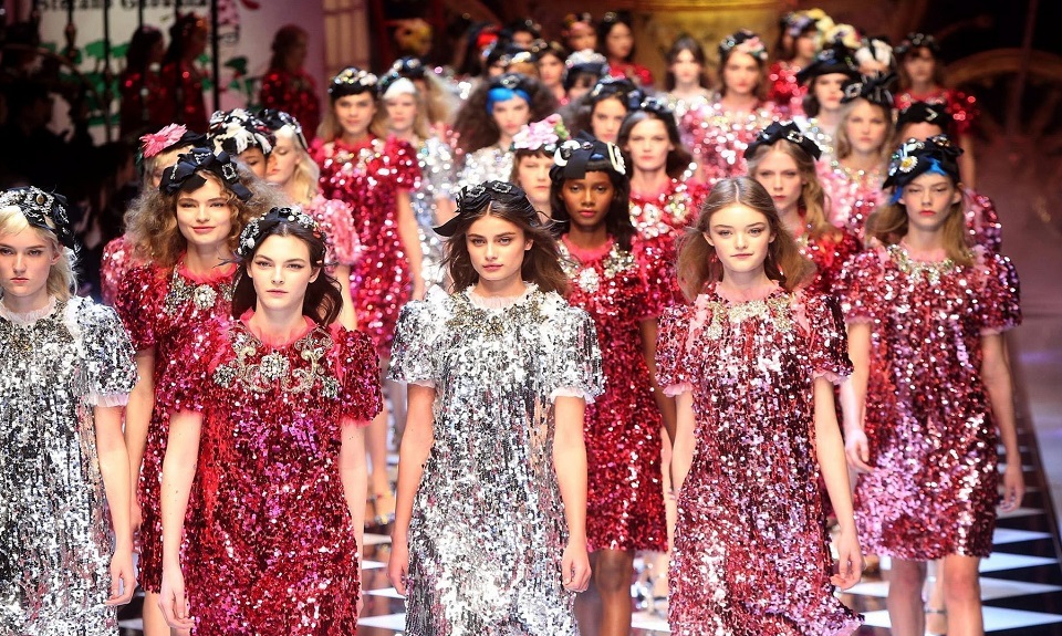Tendenze moda autunno/inverno 2016-2017: paillettes
