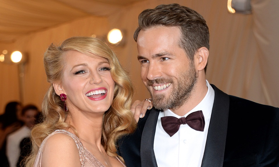 Fiocco rosa per Blake Lively e Ryan Reynolds