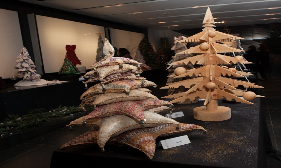 Torna a Roma il Natale dei 100 alberi d’autore