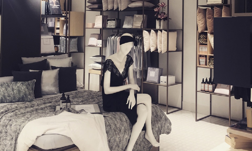 Yamamay apre al decor