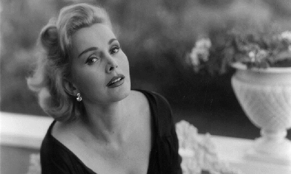 Addio a Zsa Zsa Gabor, diva patinata