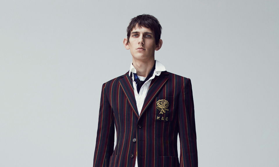 Il gentiluomo British in passerella da Kent & Curwen