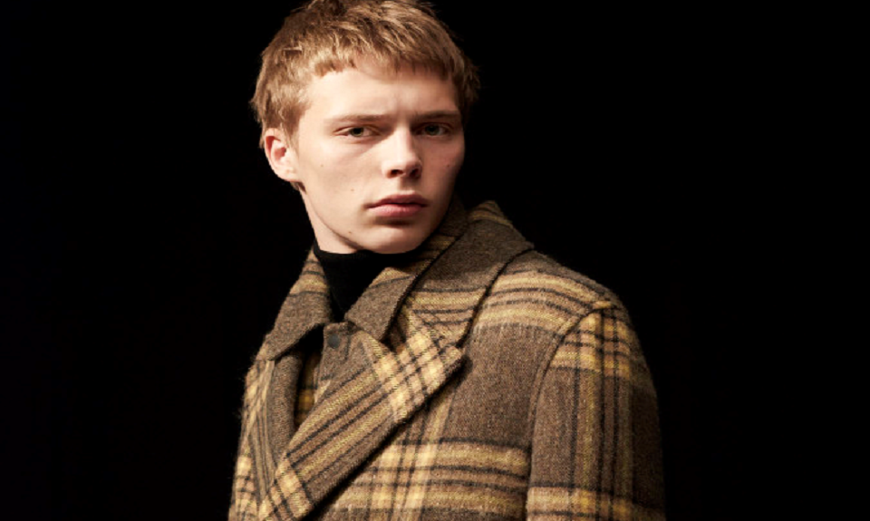 I contrasti sartoriali di Markus Lupfer