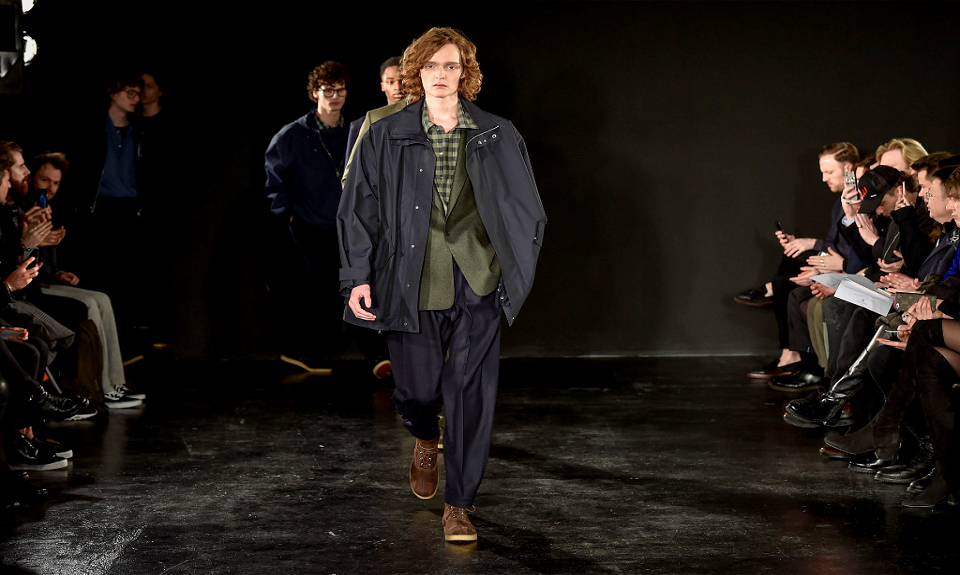 Sobrietà in chiave country per E. Tautz