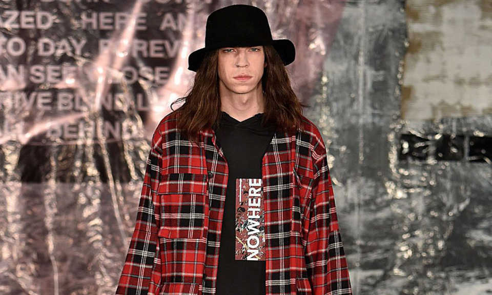 Suggestioni grunge in passerella da Tourne de Transmission