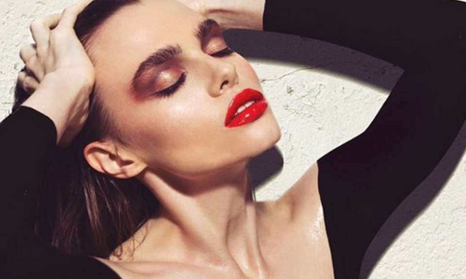 Charli Howard: quando la cellulite fa tendenza