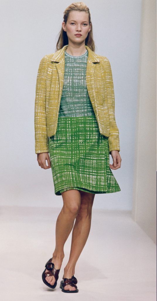 a destra Spring/Summer 1996 Courtesy of Prada/Alfredo Albertone