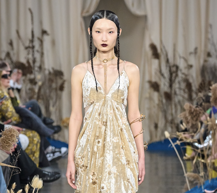 SARAWONG FW24-25 “BLOSSOMS SAND”