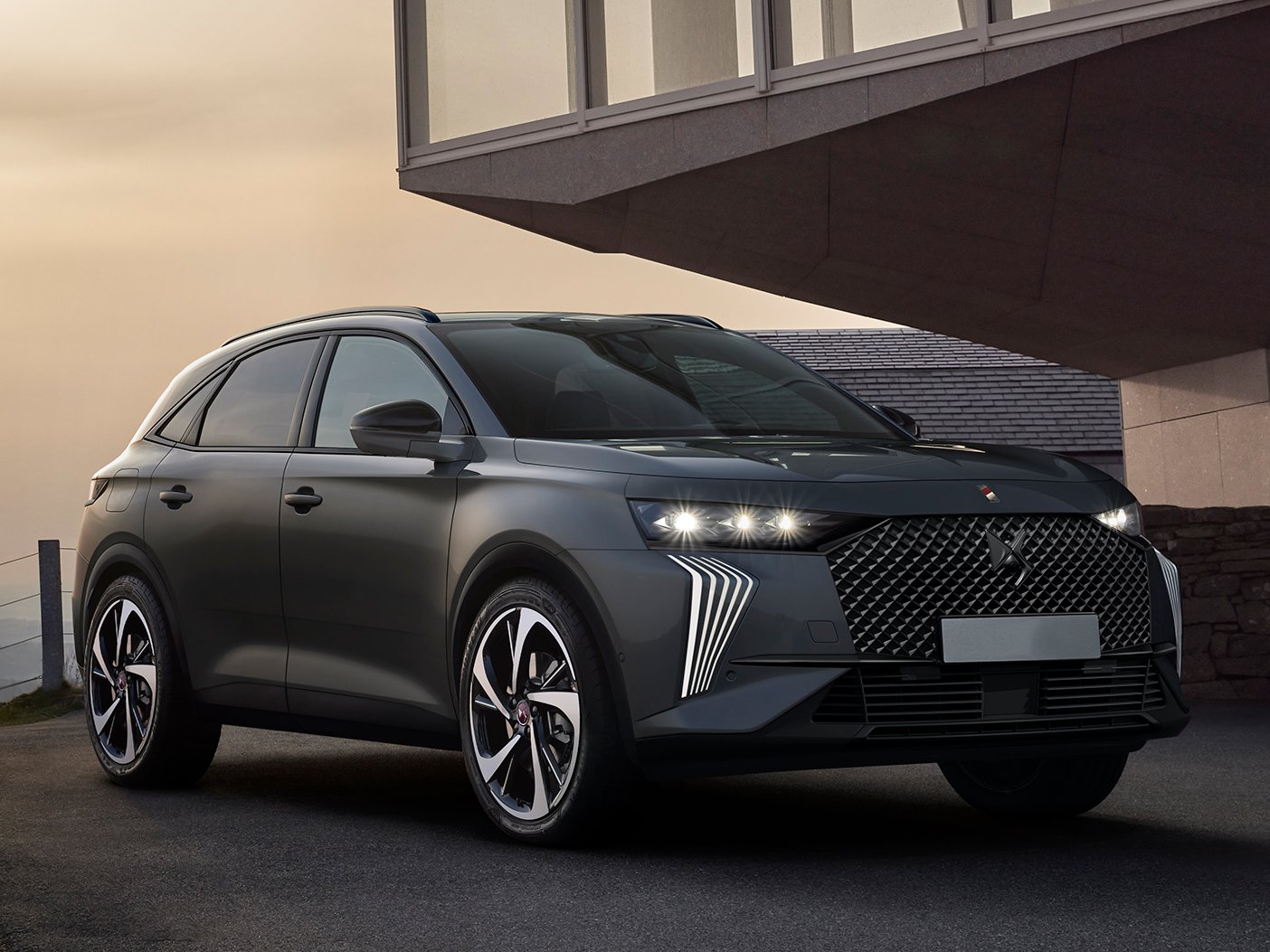 Ds-7 etense: le charme à la française