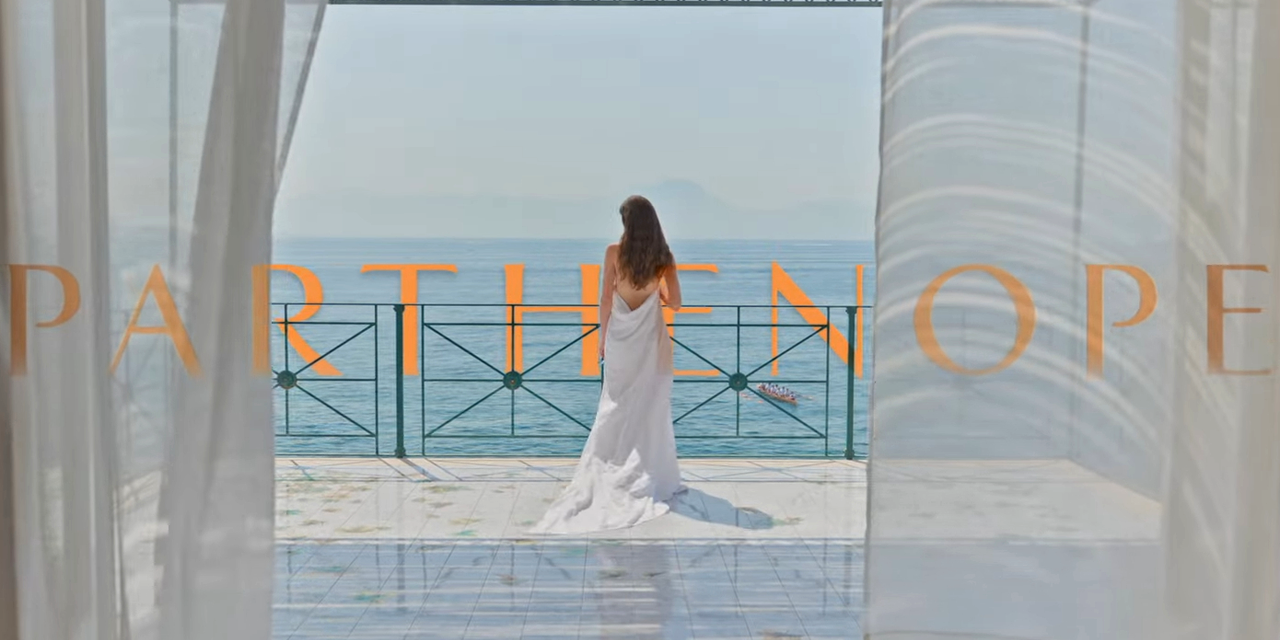 Paolo Sorrentino è uno scrittore, Parthenope è l’inchiostro