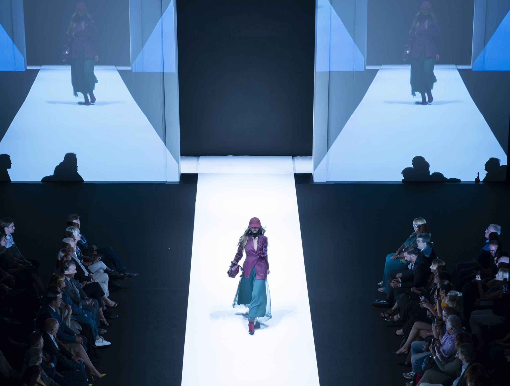 Il Modello “Vedi Oggi, Compri Oggi” trasforma l’Industria della Moda